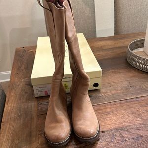 Lucky brand hibiscus boot -womens size 7.5.